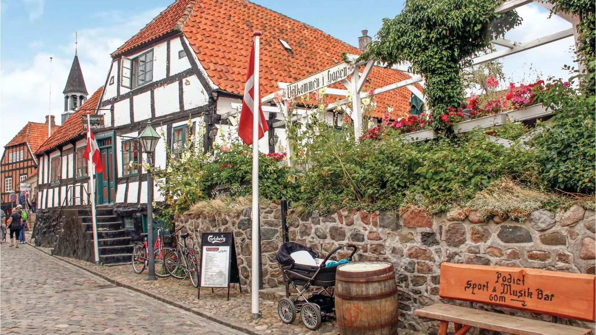 3 Bedroom Amazing Home In Ebeltoft Oksenmolle 0*,  Denmark